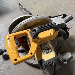 Dewalt Mighter Saw 