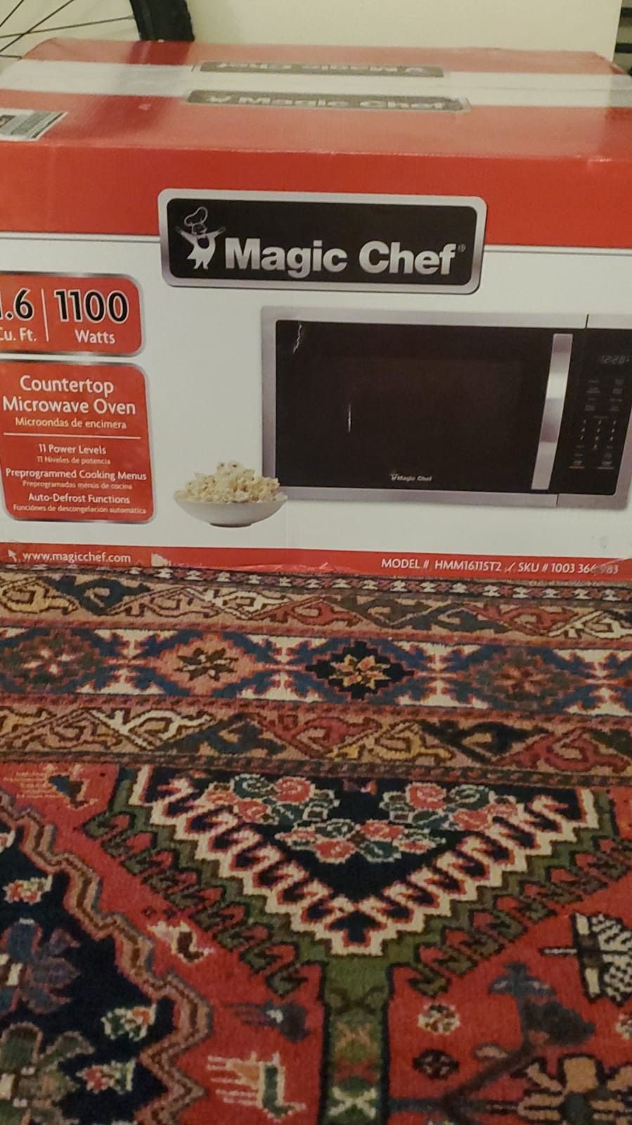 Magic Chef Microwave 1100 Watts 