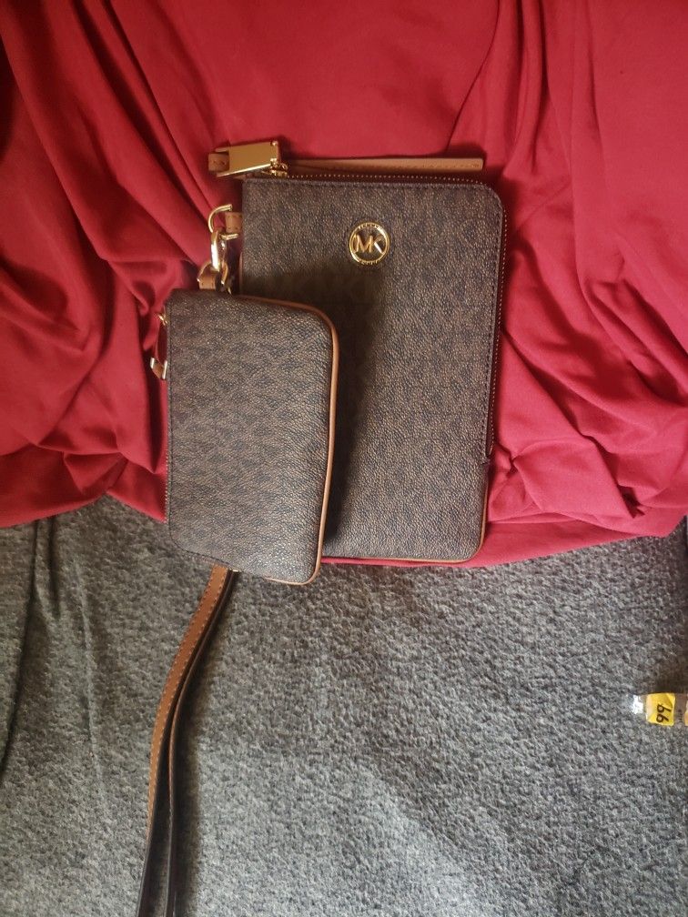 Michael Kors wristlet and coin pouch