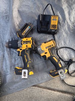 DEWALT  XR