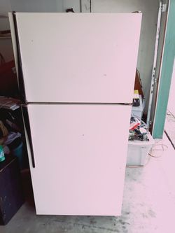 Hotpoint Top Freezer Bottom Refrigerator