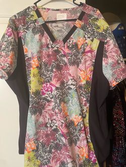 Scrub top size 3x