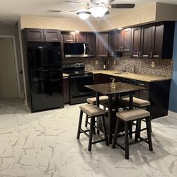 Kitchen Table 