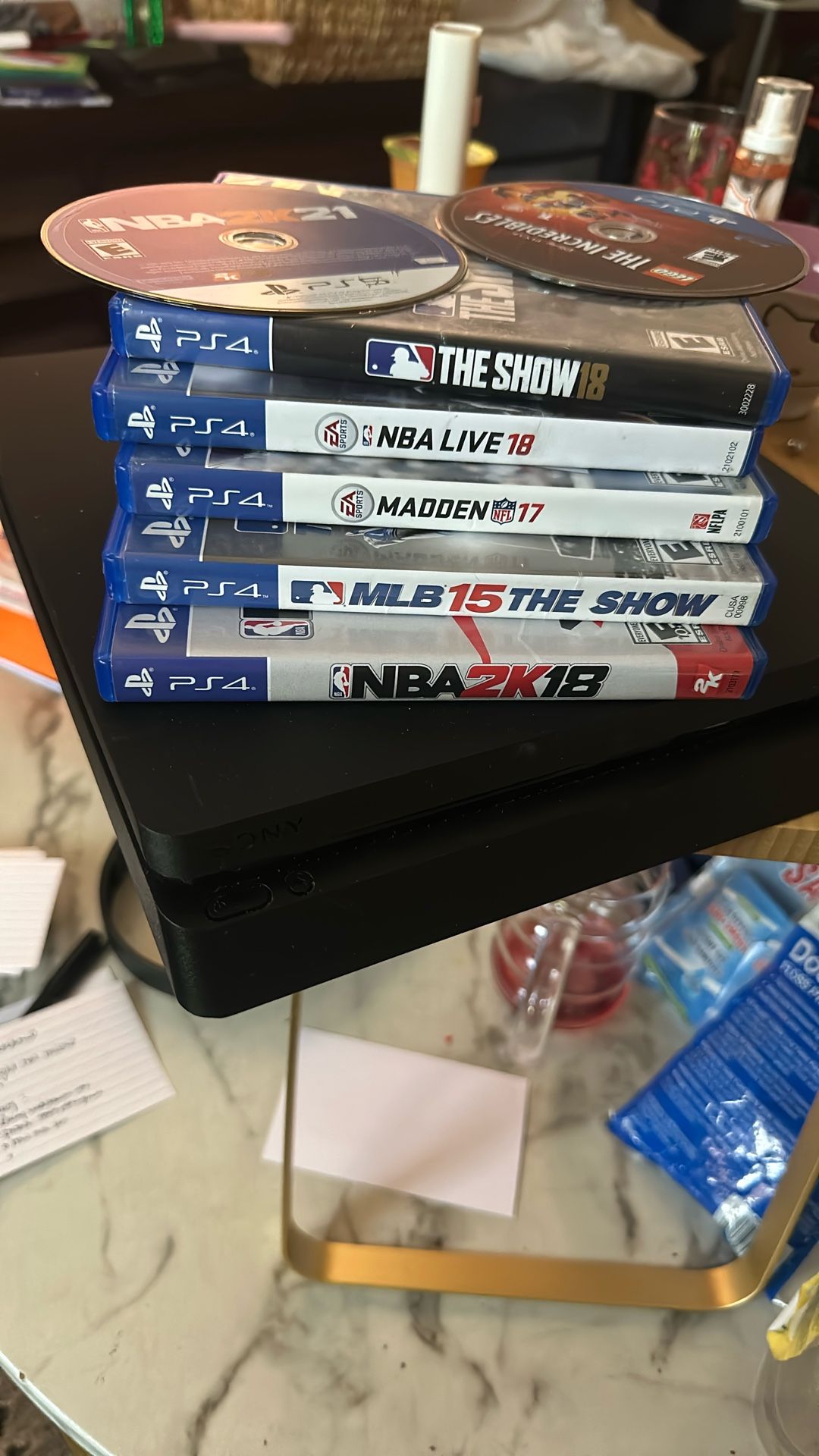 PS4