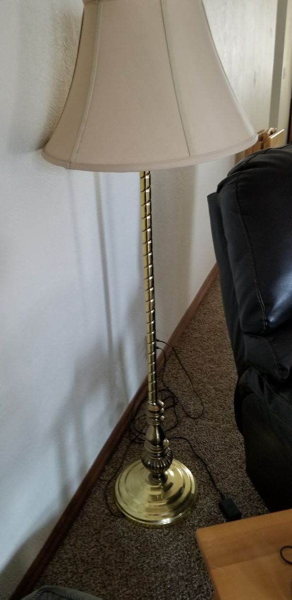 New And Used Floor Lamps For In Spokane Wa Offerup