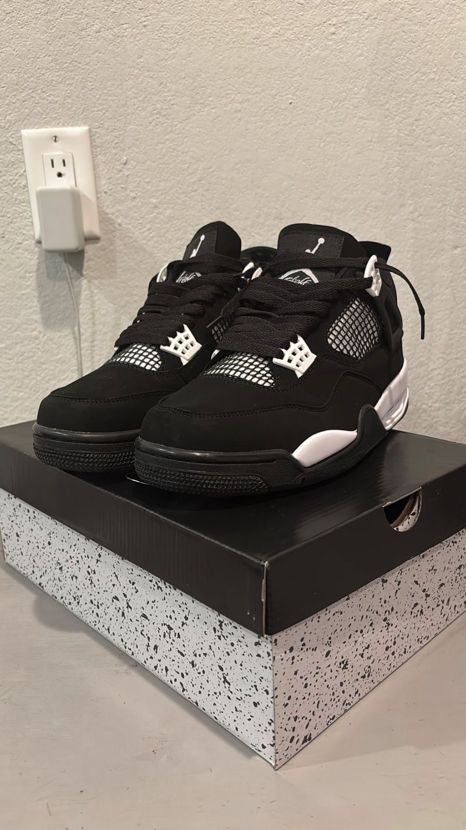 Jordan 4