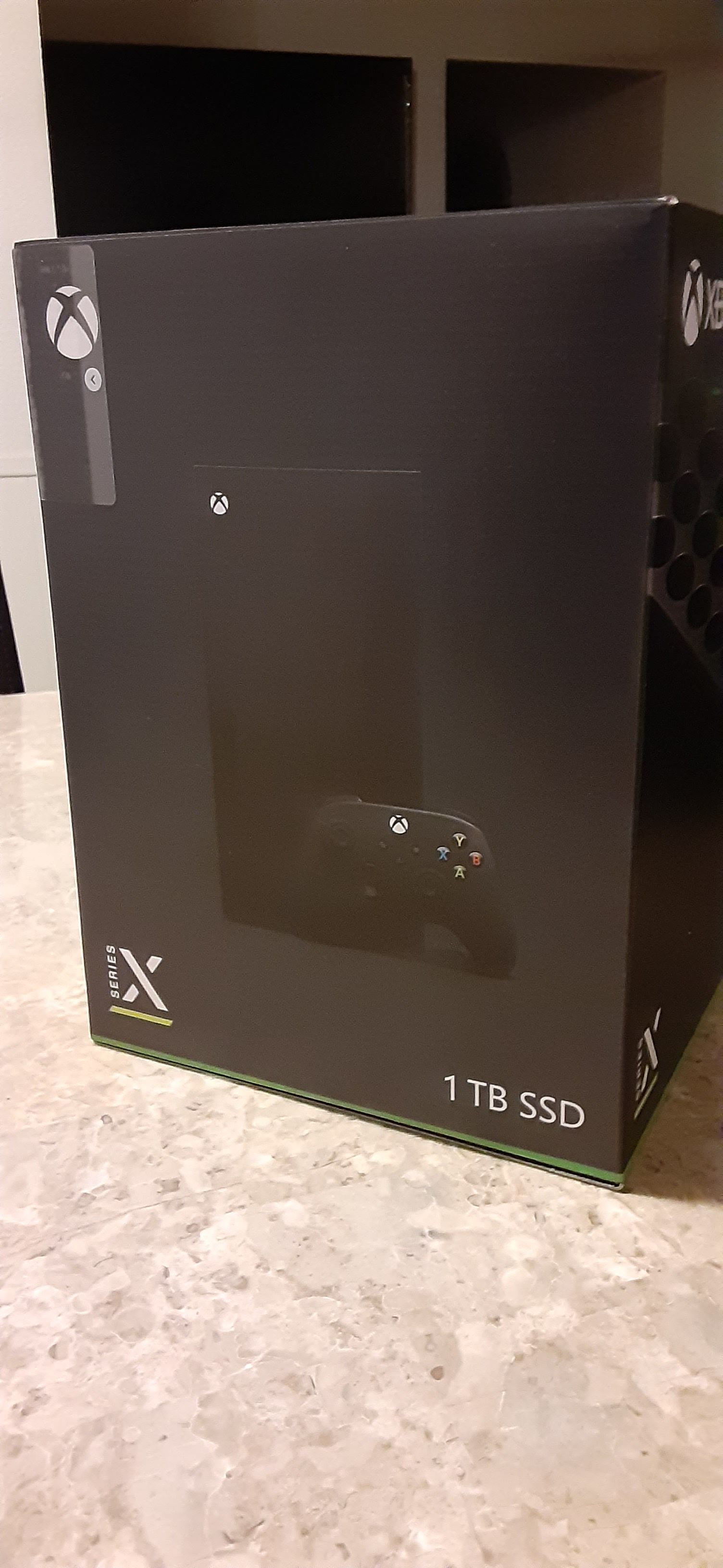 ***NEW IN BOX*** XBOX SERIES X+HEADSET+EXTRA CONTROLLER+FREE GAMES