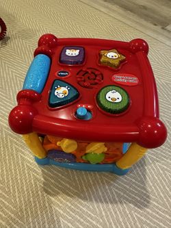 Vtech Busy Learners Activity Cube. Baby.Toddler