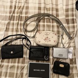 Cross Body/wallets