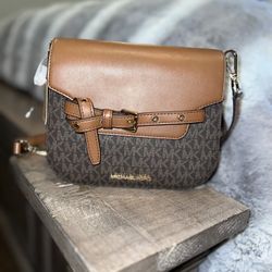 New Women’s Crossbody Michael Kors 