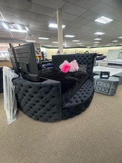 Furniture & Mattress Discounters