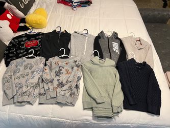 Boys 5T sweaters & outfits