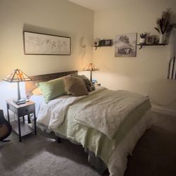 Wood queen size bedroom set