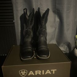 Ariat Black Boots 