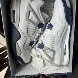 Jordan 4s