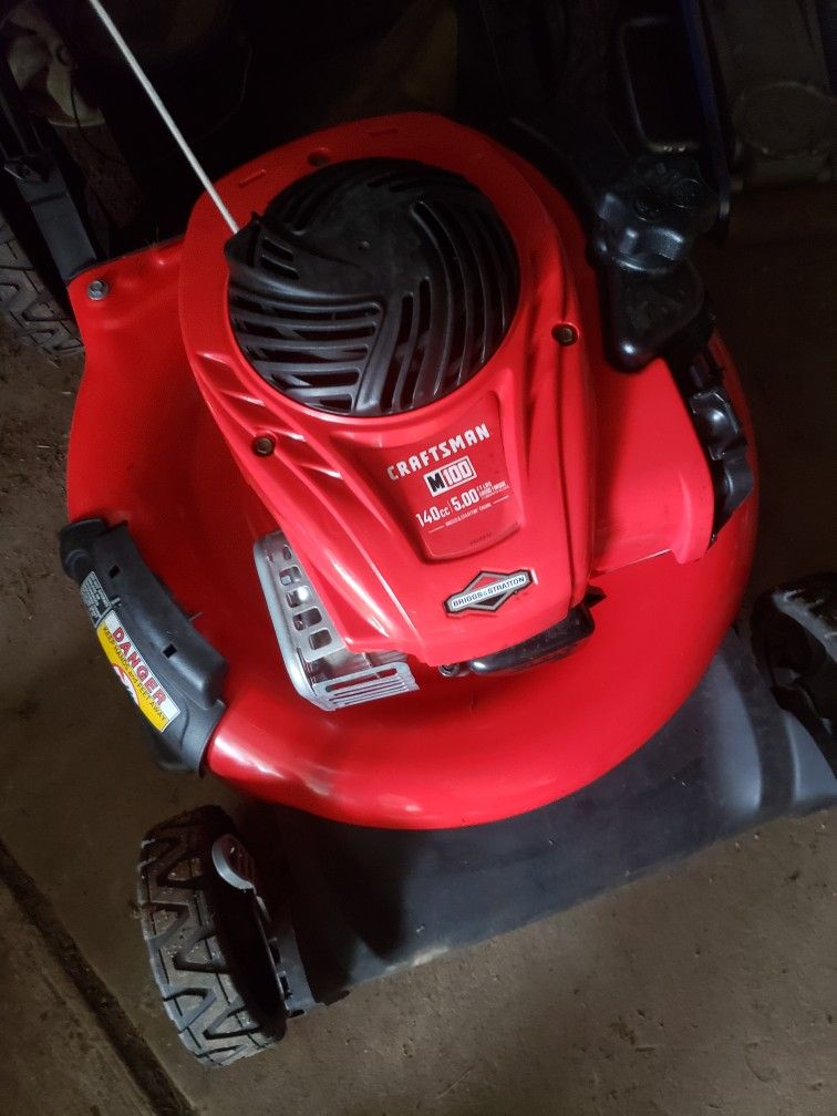 CRAFTSMAN LIKE NEW .