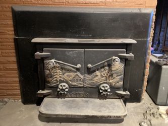 Glacier Bay Wood Stove Fireplace Insert free for Sale in Edmonds, WA -  OfferUp