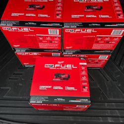 Milwaukee M12 FUEL 6" Random Orbital Sander Kit 2585-22CX