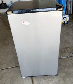 Small refrigerator