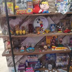 WHOLE VINTAGE TOY-ANTIQUE SHOP FOR SALE