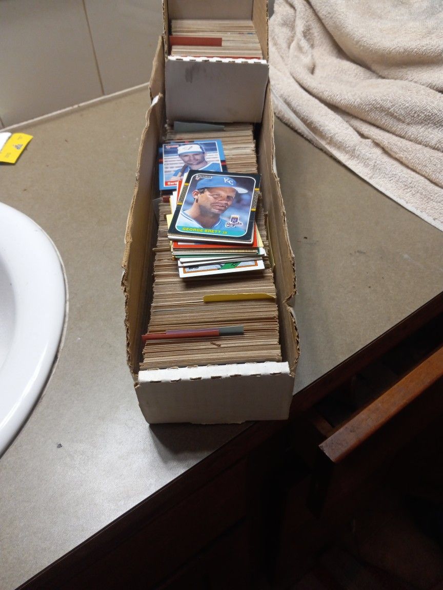 1980s And 90s Baseball Cards. Great Condition
