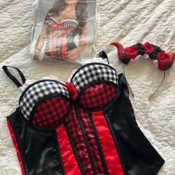 Fantasia Corset $10,00