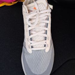 New Adidas Avryn Running Shoes Size 10