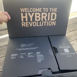 Brand New Hexclad 6 Piece Pan Set