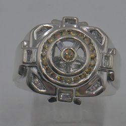 10kt white gold ring 12.1 grams w 1 carat of 20 yellow and  17 white diamonds baguette and round size 10. 871063-1. mint condition. 