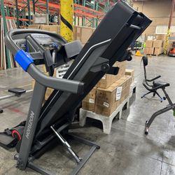 Horizon 7.0 Treadmill 