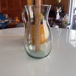 Glass vase 