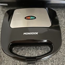 Electric indoor grill 