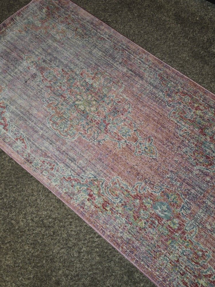 SAFAVIEH Windsor Collection Runner Rug - 3' x 8', Lavender & Fuchsia, Shabby Chic Boho Distressed Design, Non-Shedding & Easy Care