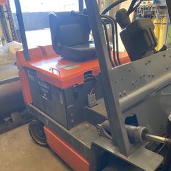  Toyota Electric Forklift And Charger