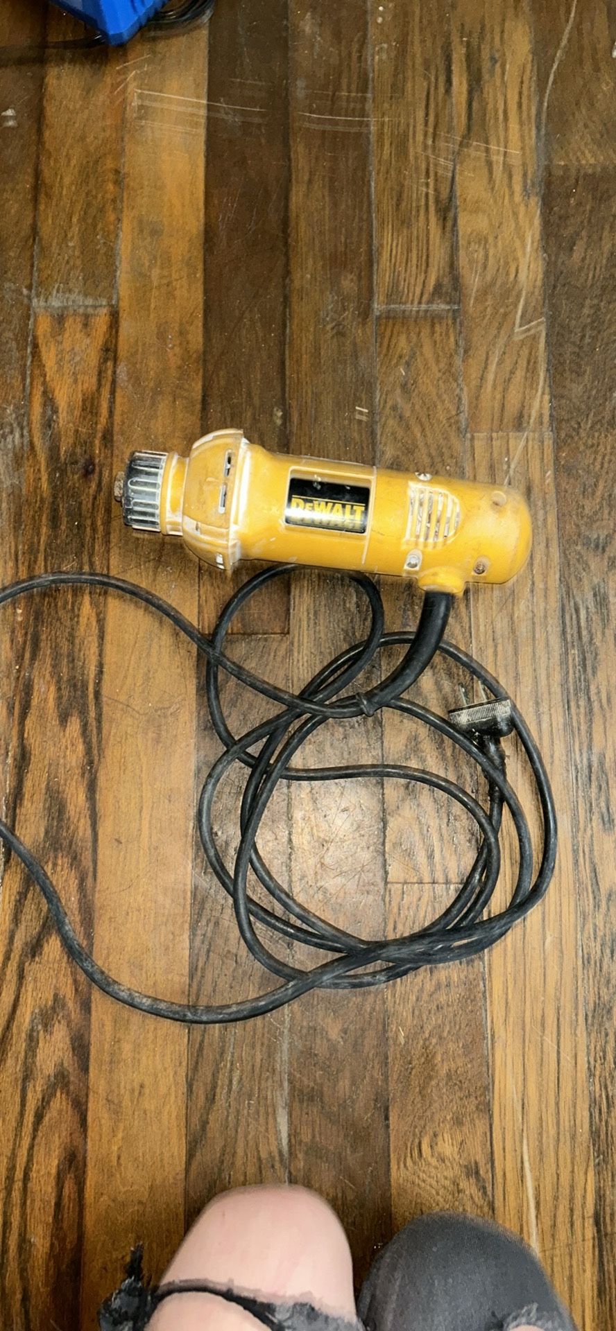 Dewalt DW660 Cut-Out Tool