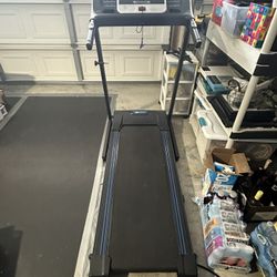 XTERRA Folding Treadmill – Gently Used, Great Condition, 9 Speed Programs