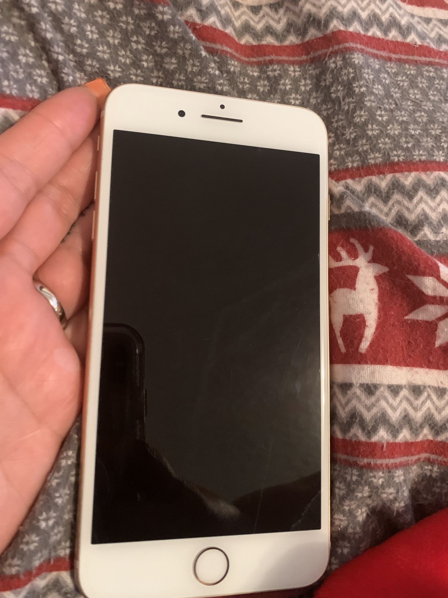 iPhone 8 Plus unlocked 256gb scratch not noticeable