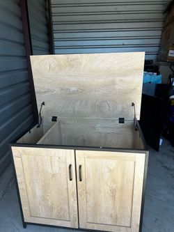 End table litter box enclosure