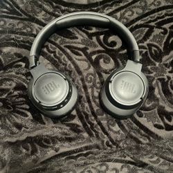 JBL Wireless Headphones 