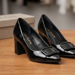 Anne Klein iFlex Black Patent Heels Size 6.5 Square Buckle Block Heel