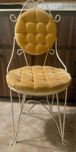 Vanity Chair
