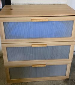 Free IKEA 3-Drawer Dresser