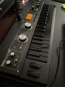 Korg XL Plus Micro Synth/Vocoder 