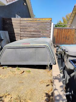 Camper shell