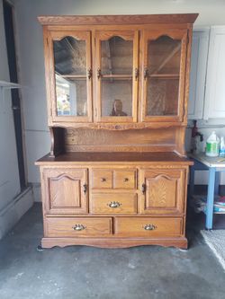 Heavy Duty Buffet With Hutch- Beautiful Wood Design