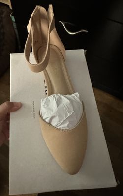 Nude Flats