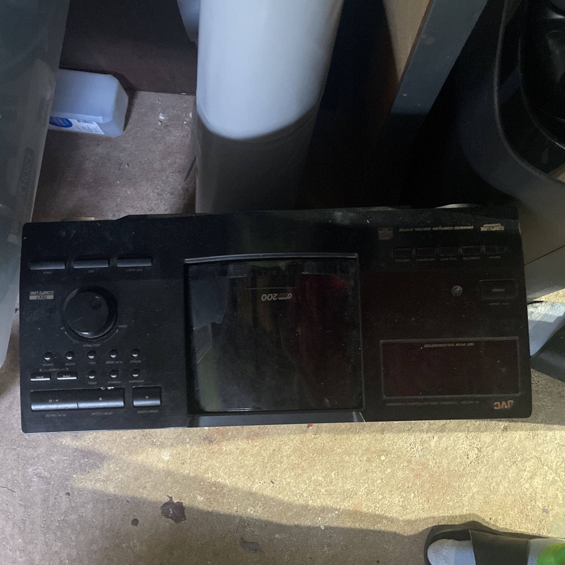 JVC Multi-disk CD Player