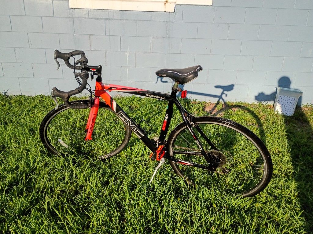 GMC Denali 28 Inch 6061 Lightweight Alloy Bike