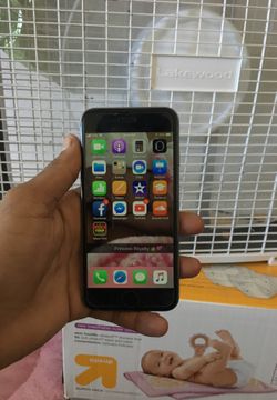 IPHONE 6 32GIGS WORKS FINE UNLOCKED