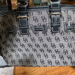 Dooney Bourke 